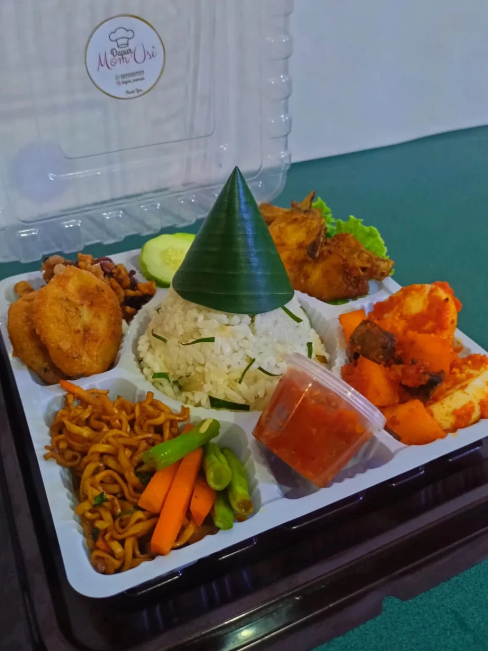 Dokumentasi pesanan Dapur Mom’Usi